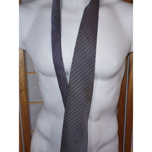 Perry Ellis Geometric Silk Tie - Picture 2 of 8